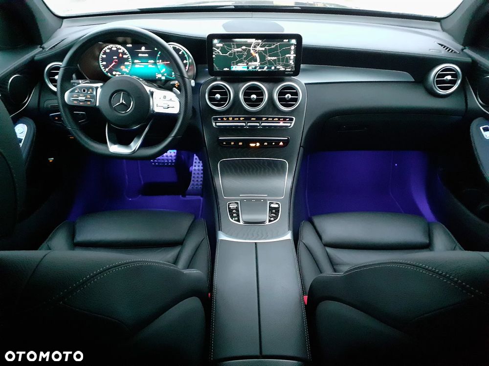 Mercedes-Benz GLC 220 d 4Matic 9G-TRONIC AMG Line - 24
