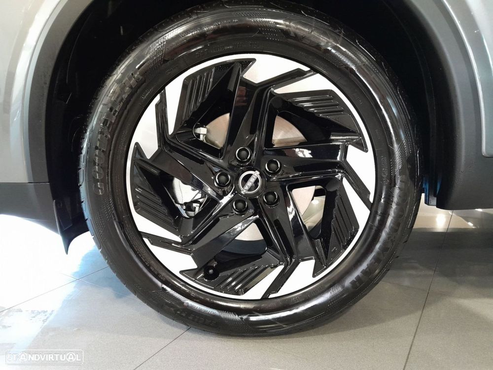 Nissan Qashqai 1.3 DIG-T Advance Xtronic - 26