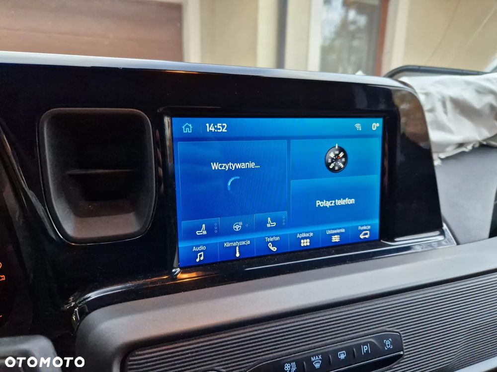 Ford Transit Courier - 11