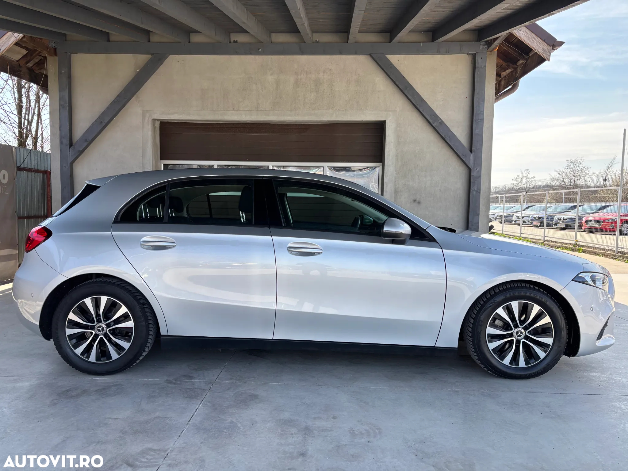 Mercedes-Benz A 180 d 7G-DCT - 8