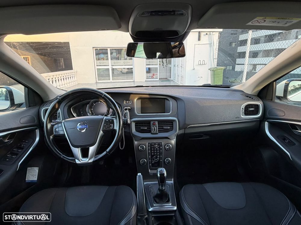 Volvo V40 - 15