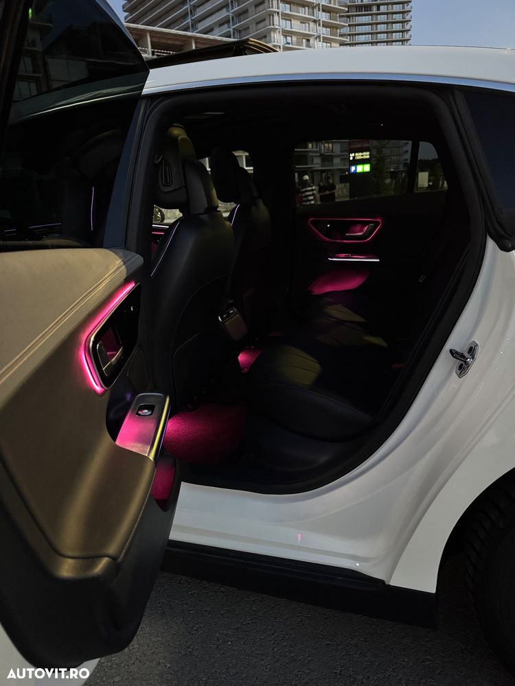 Mercedes-Benz EQE 350+ - 22