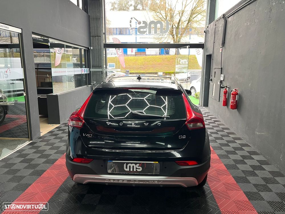 Volvo V40 Cross Country 2.0 D2 - 5