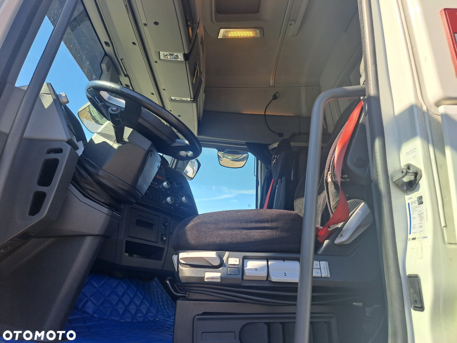 Renault T480 HIGH CAB - 9