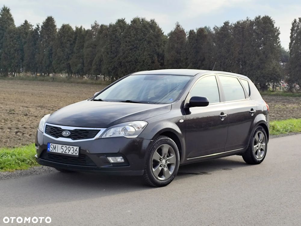 Kia Ceed 1.4 CVVT Attract - 1