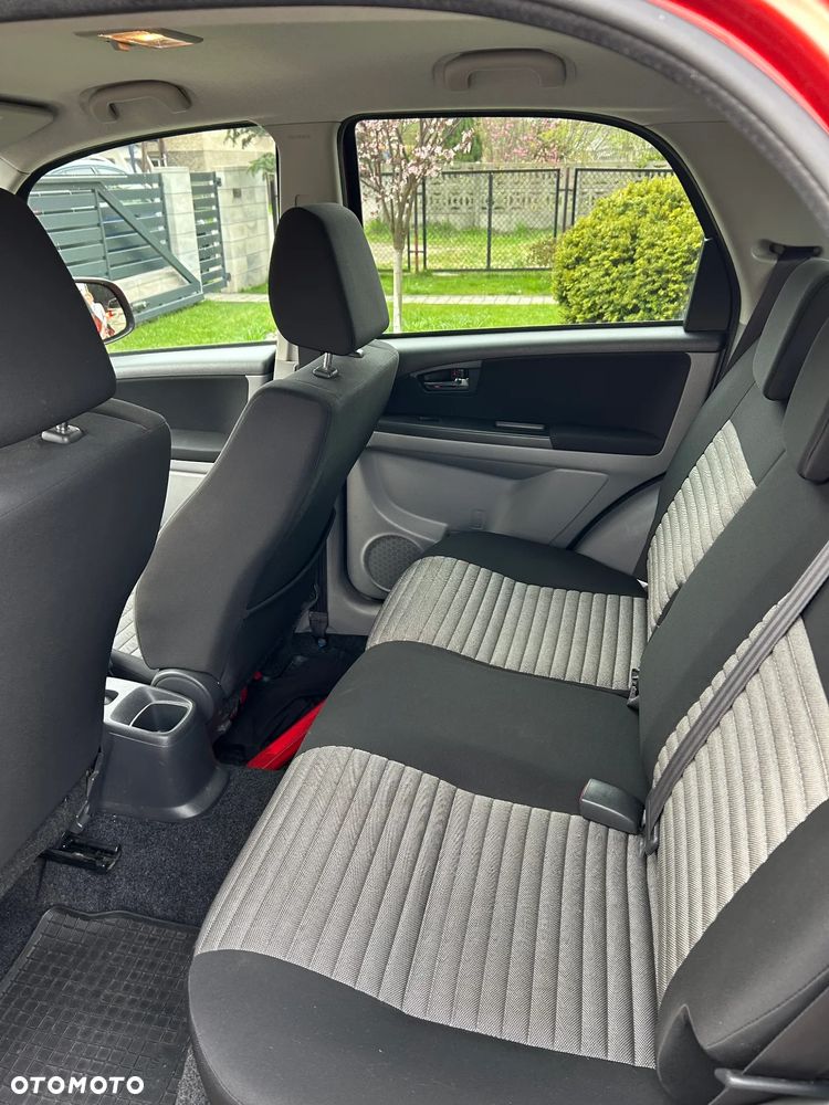Suzuki SX4 1.6 Premium 4WD - 8