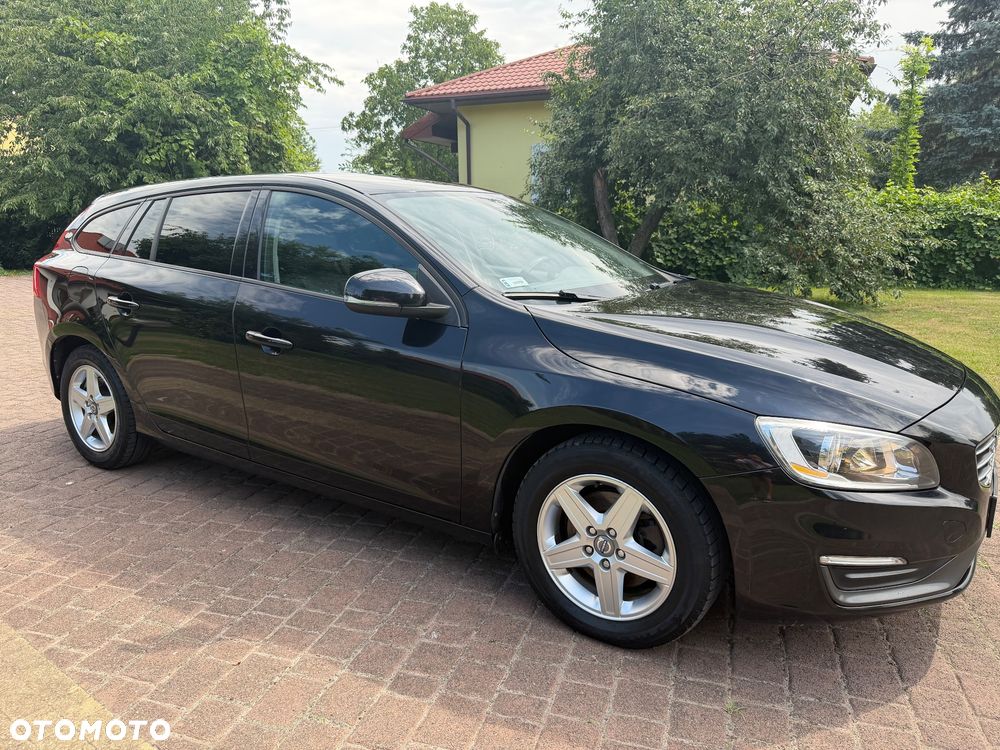 Volvo V60 D2 R-Design Momentum - 17
