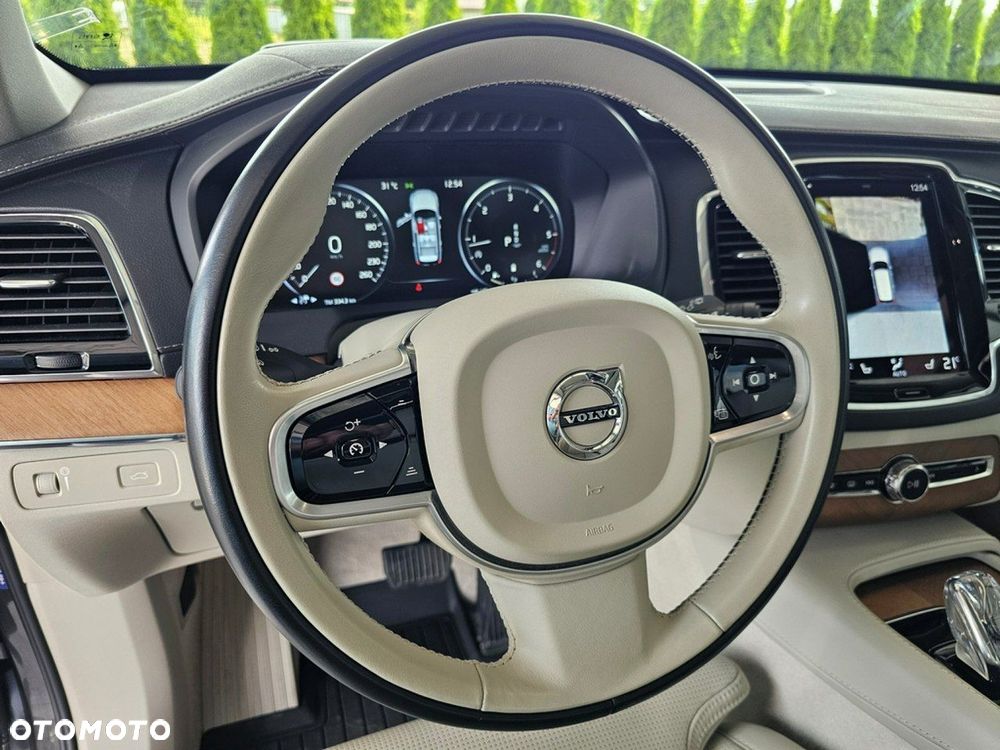 Volvo XC 90 - 13