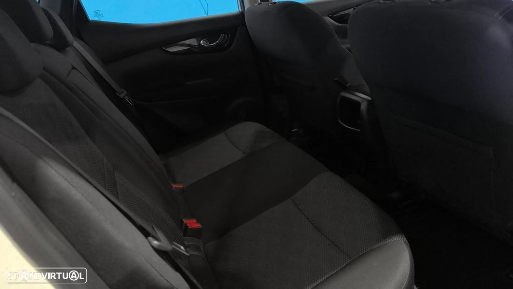 Nissan Qashqai 1.6 dCi Acenta Xtronic - 19