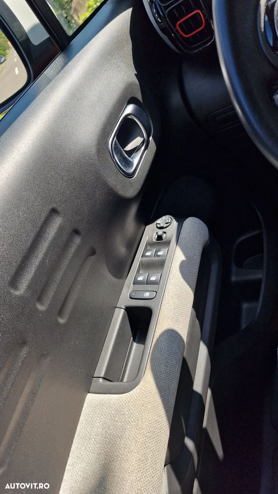 Citroën C3 AIRCROSS 1.2 PureTech S&S EAT6 Shine - 10