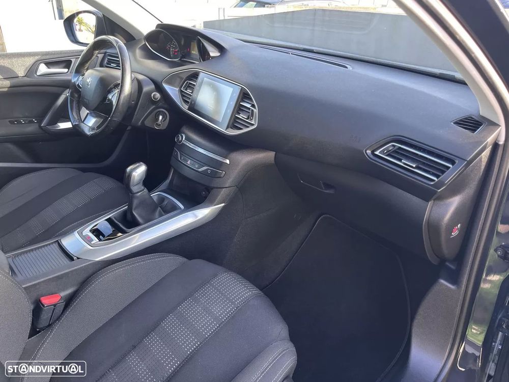 Peugeot 308 SW 1.6 HDi Allure J17 - 53