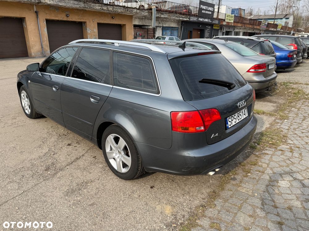 Audi A4 Avant - 16