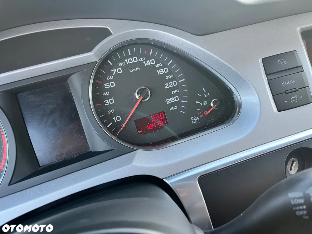 Audi A6 Avant 3.0 TFSI quattro tiptronic - 23