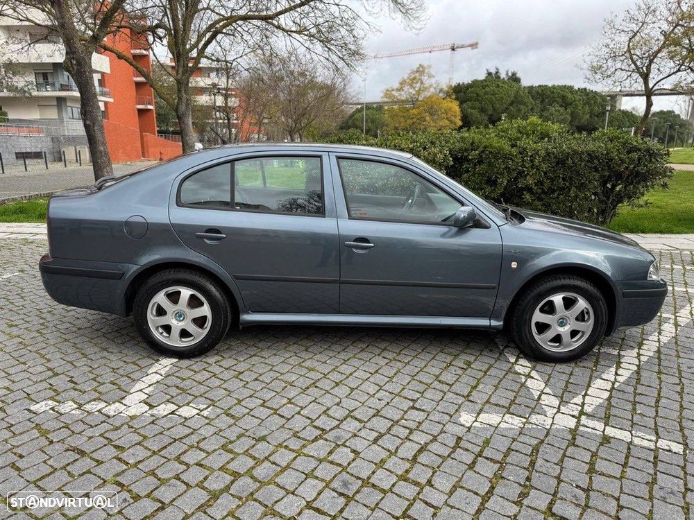 Skoda Octavia 1.4 Ambiente - 9