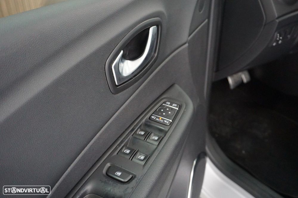 Renault Captur TCe 150 EDC GPF INTENS - 14