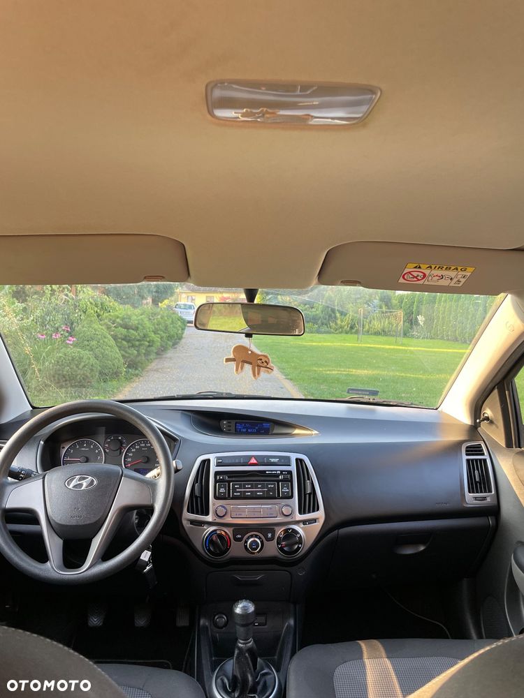 Hyundai i20 - 11