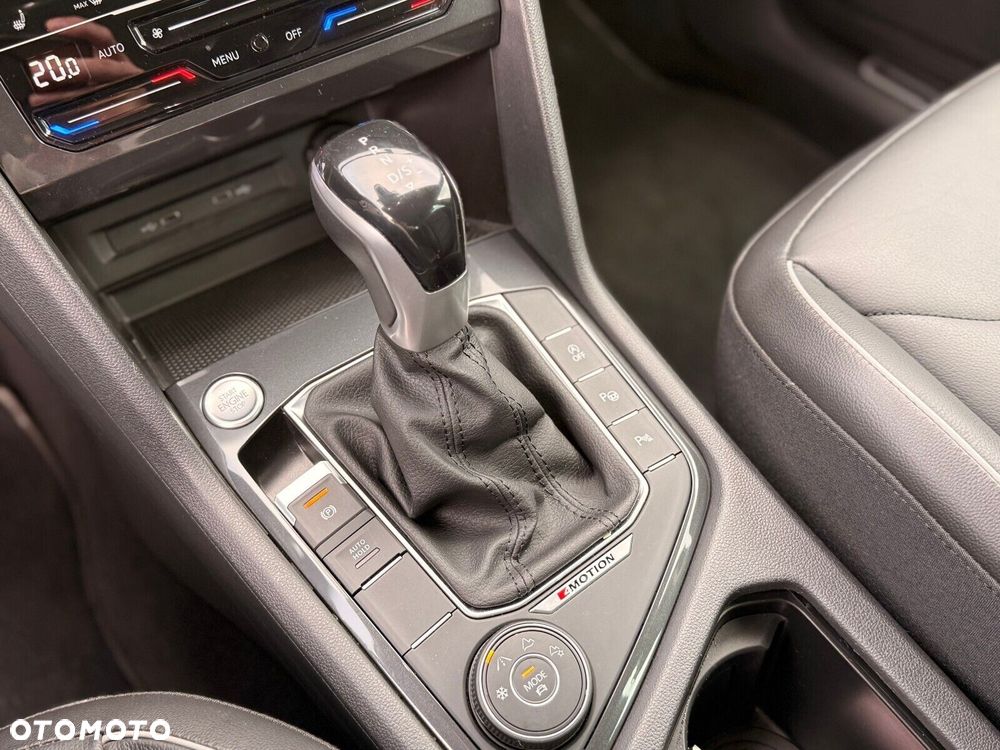 Volkswagen Tiguan - 29