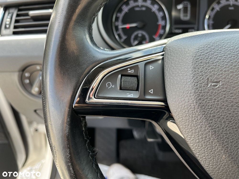 Skoda Octavia 1.6 TDI SCR Active - 24