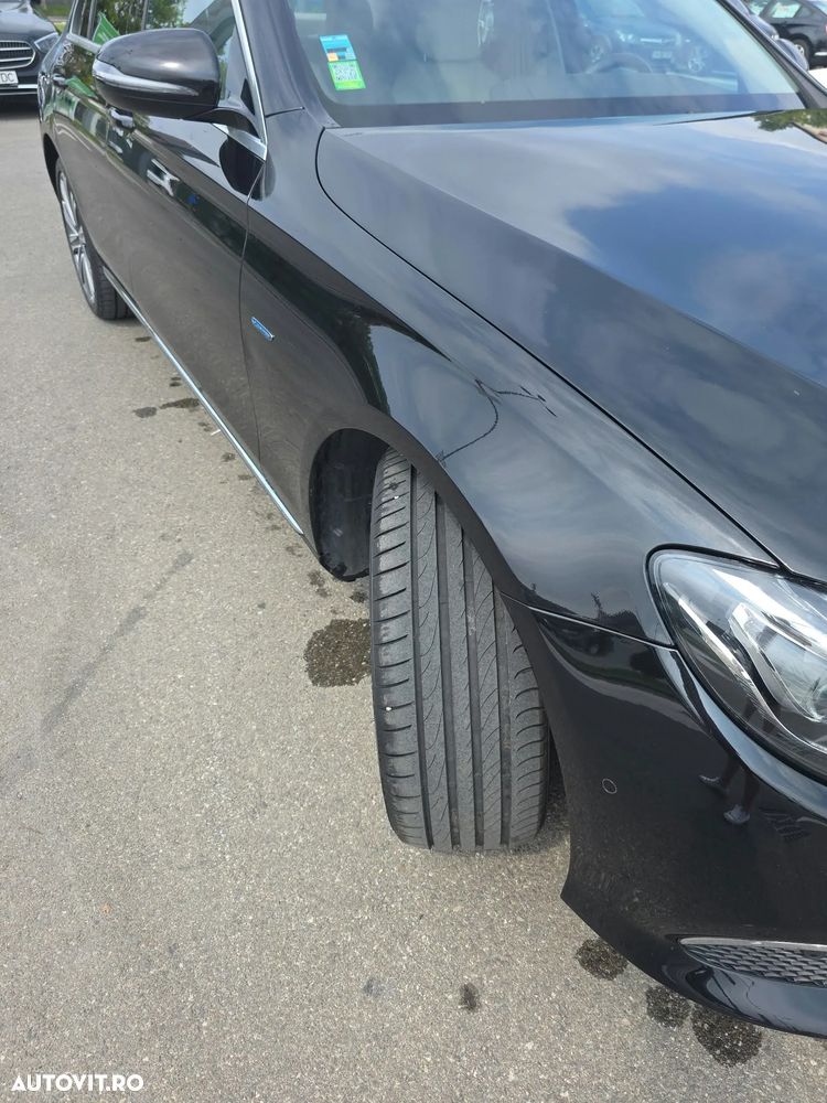 Mercedes-Benz E - 15