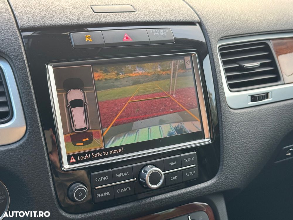 Volkswagen Touareg - 26