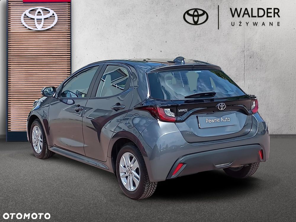 Toyota Yaris - 4