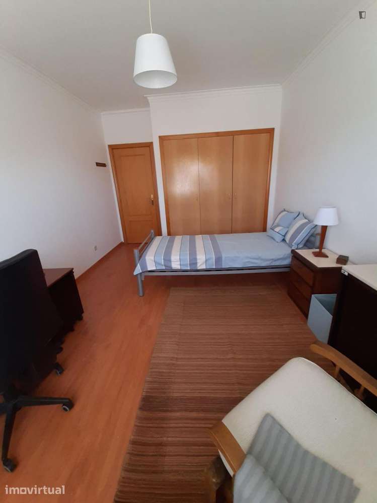 Quarto - localizado em Caparica Lisbon - Grande imagem: 5/14