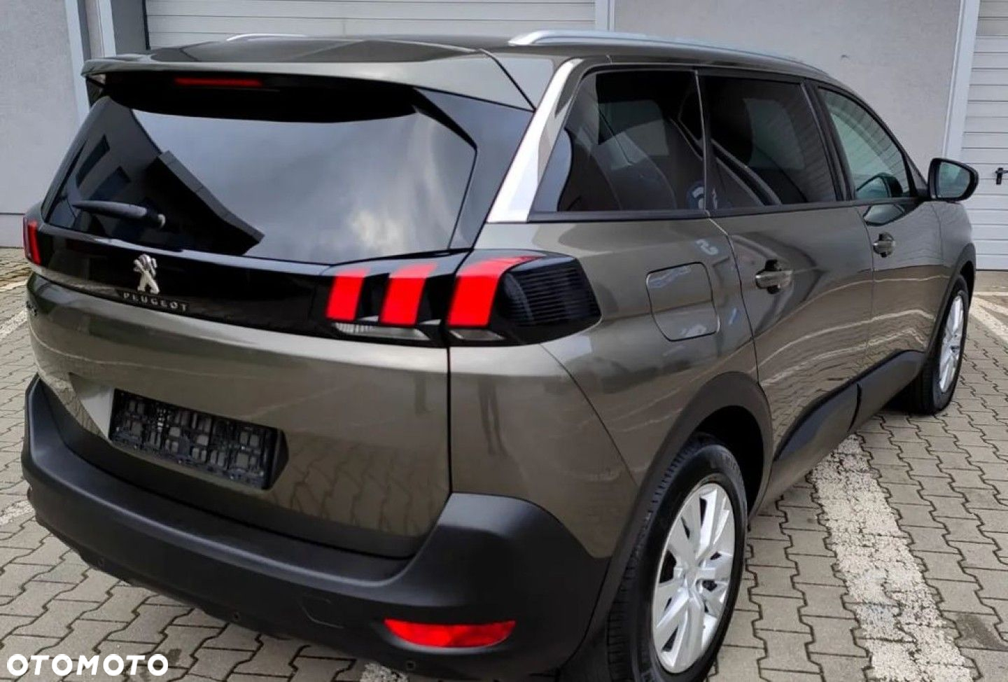 Peugeot 5008 - 2