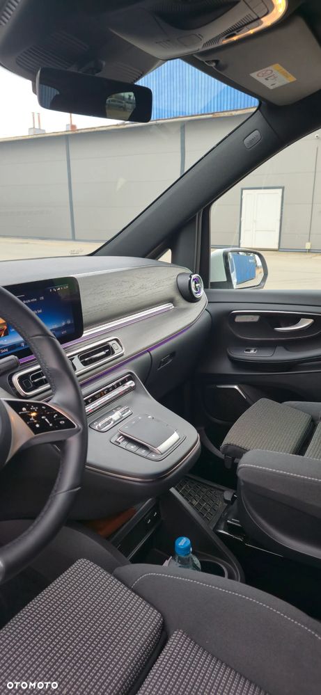 Mercedes-Benz Klasa V 300 d extralang 4Matic 9G-TRONIC Style - 8