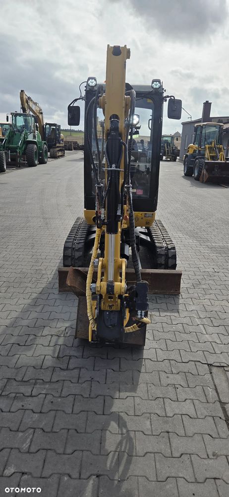 Caterpillar <<CAT 302.4D, Rotatilt Engcon!, 2 łyżki, waga 2360 kg! 2015rok, sprowadzona>> - 4
