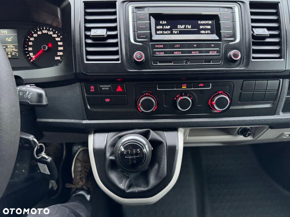 Volkswagen Transporter - 14