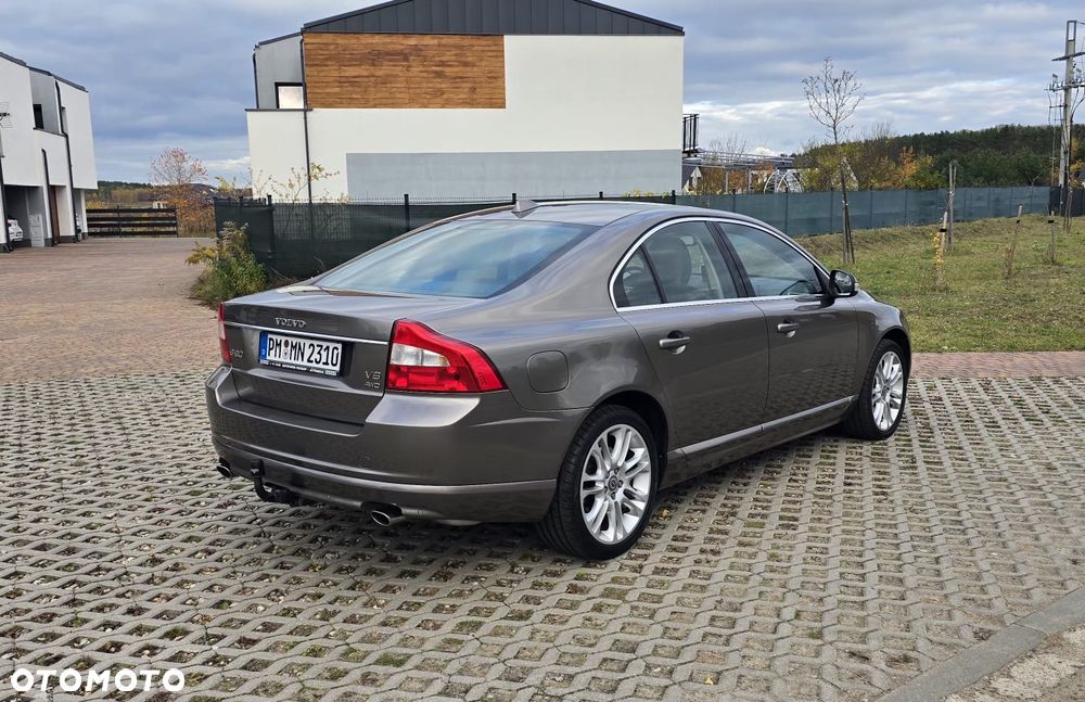 Volvo S80 V8 AWD Executive - 5