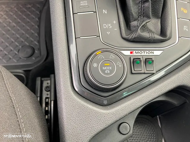VW Tiguan 2.0 TDI R-Line DSG 4Motion - 34
