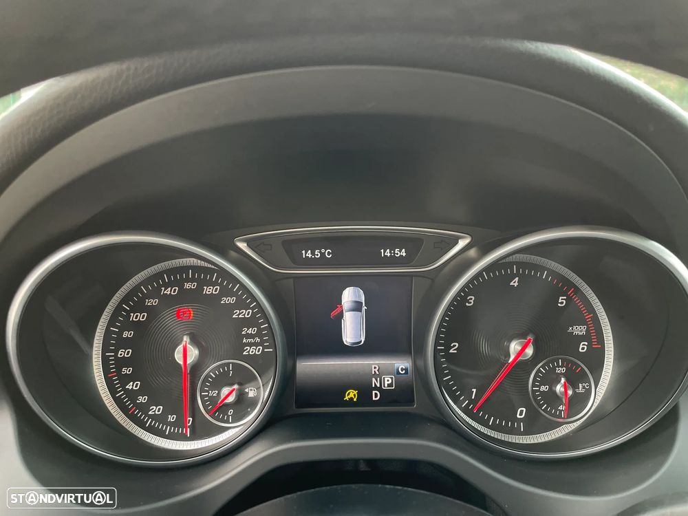 Mercedes-Benz CLA 180 d Shooting Brake Aut. - 24