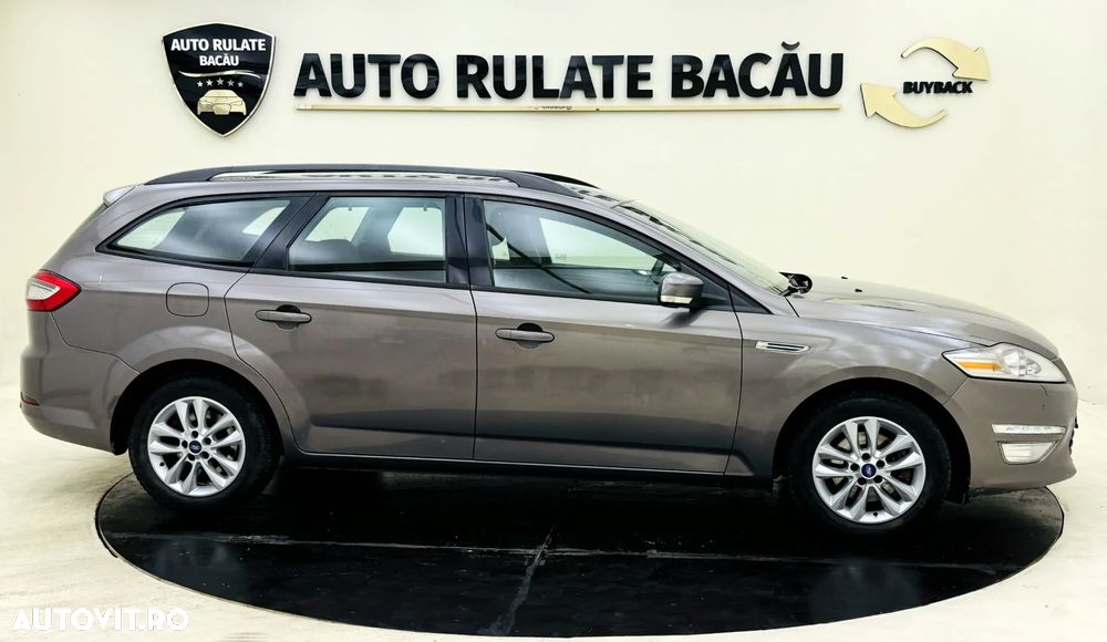 Ford Mondeo 2.0 TDCi Ghia - 5