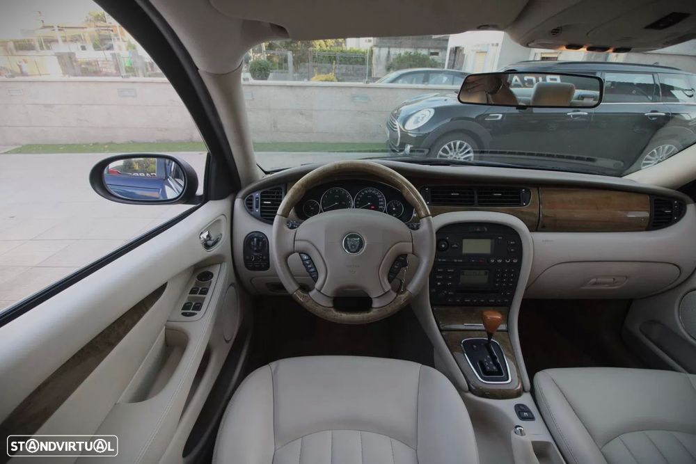Jaguar X-Type - 15