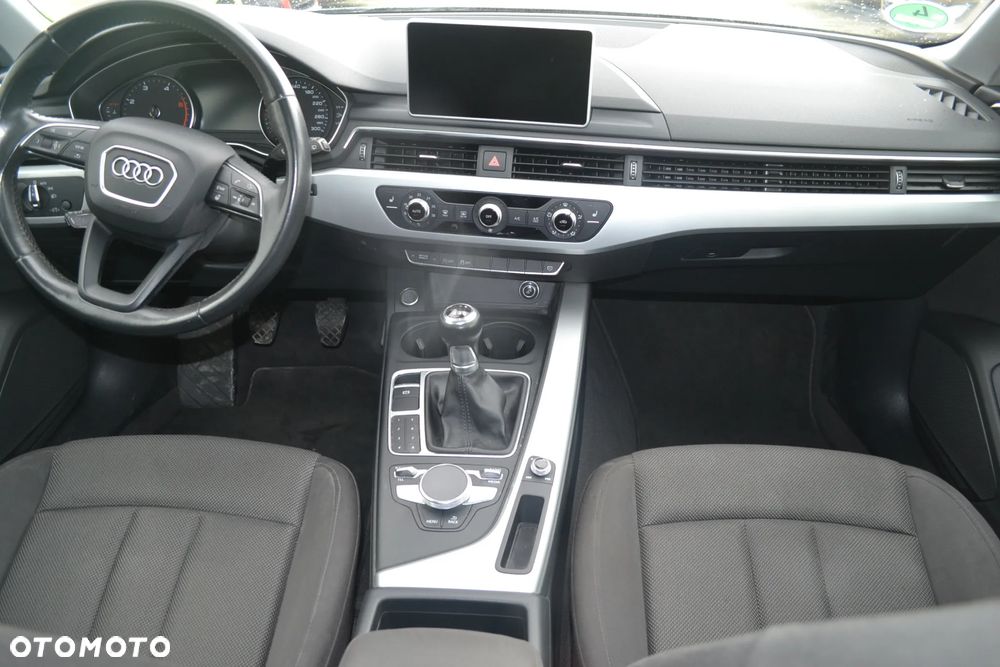 Audi A4 Avant 2.0 TDI - 11