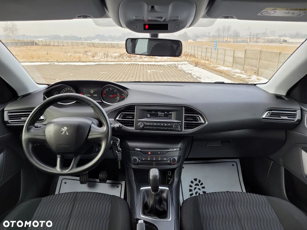 Peugeot 308 1.6 HDi Presence - 23