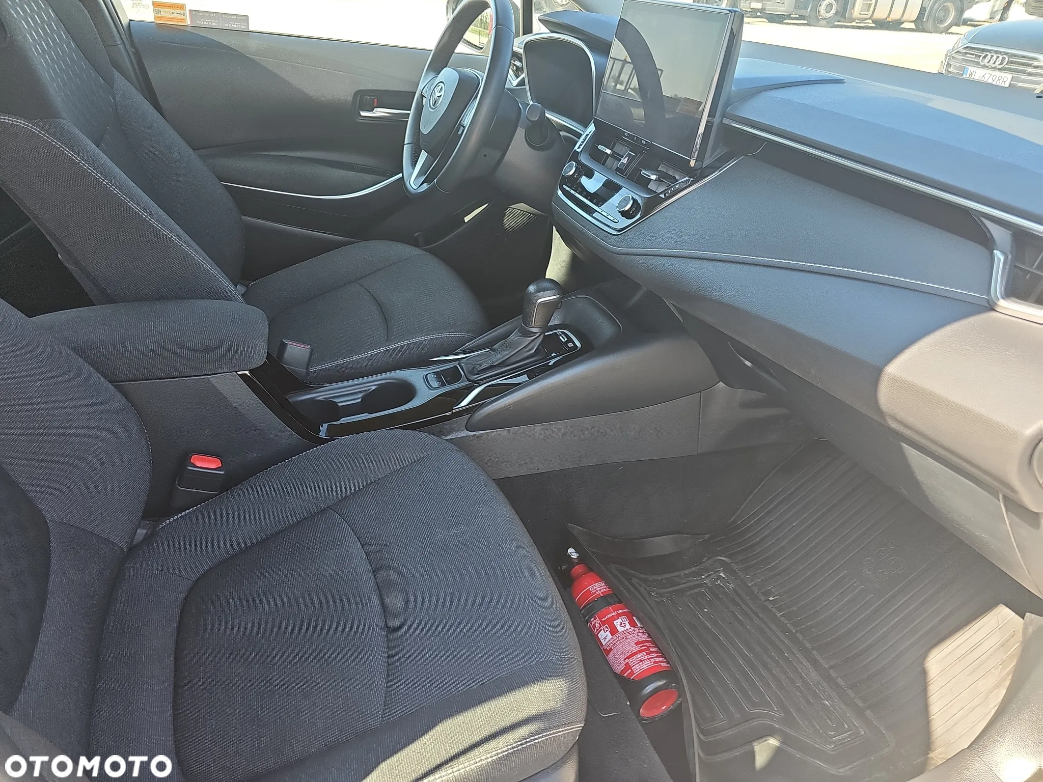 Toyota Corolla 1.8 Hybrid Comfort - 21