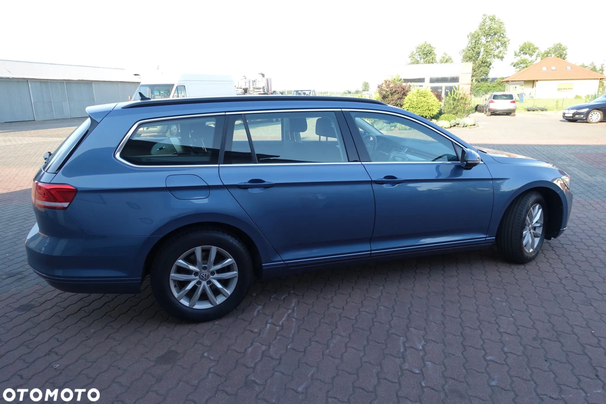Volkswagen Passat - 5