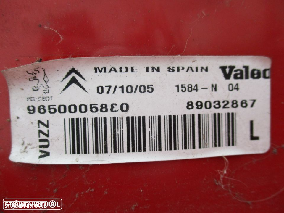 Farol Farolim trás esquerdo Citroen Xsara Picasso 2000 a 2009 - 2