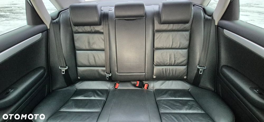 Audi A4 Limousine 2.0 T FSI quattro tiptronic - 23