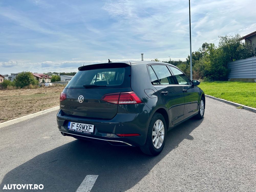 Volkswagen Golf 1.6 TDI Highline - 4