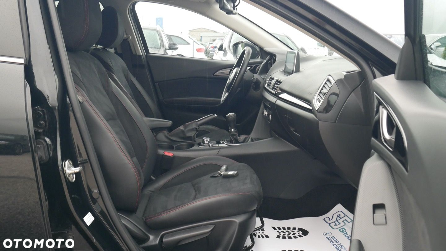Mazda 3 - 16