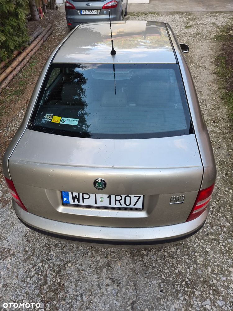 Skoda Fabia 1.4 16V Ambiente - 8