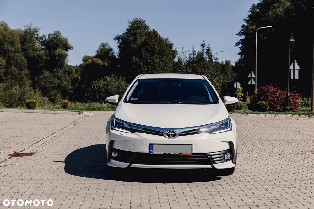 Toyota Corolla - 5