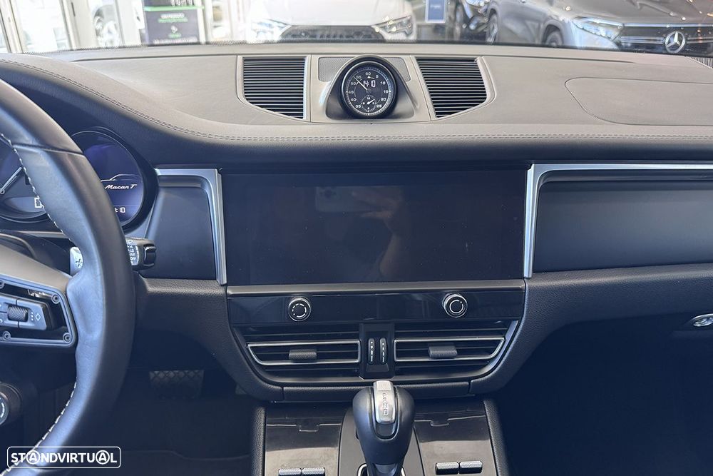 Porsche Macan T - 10
