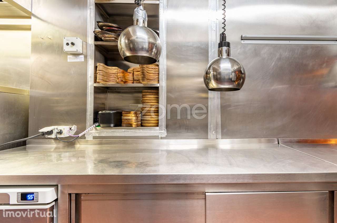 Trespasse de Restaurante de Referência no Centro do Porto - Grande imagem: 5/16