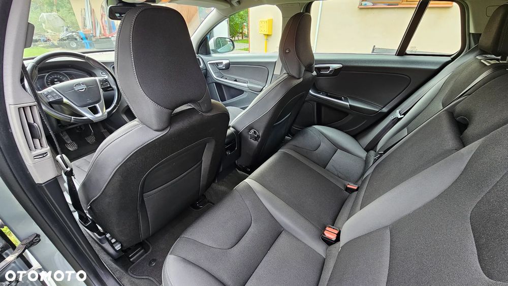 Volvo V60 - 10