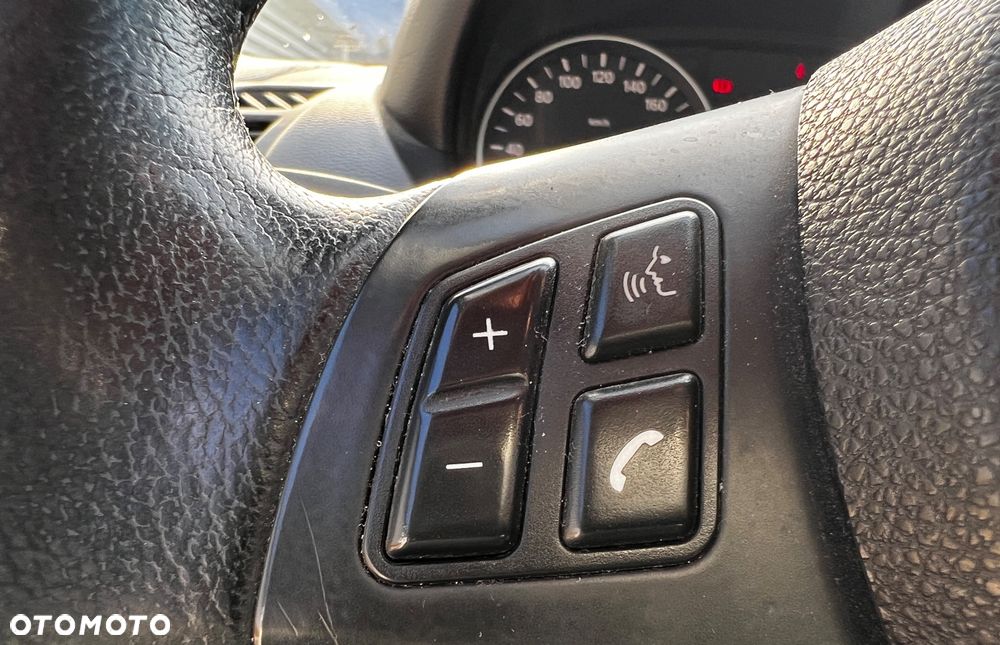 BMW Seria 1 118d - 21