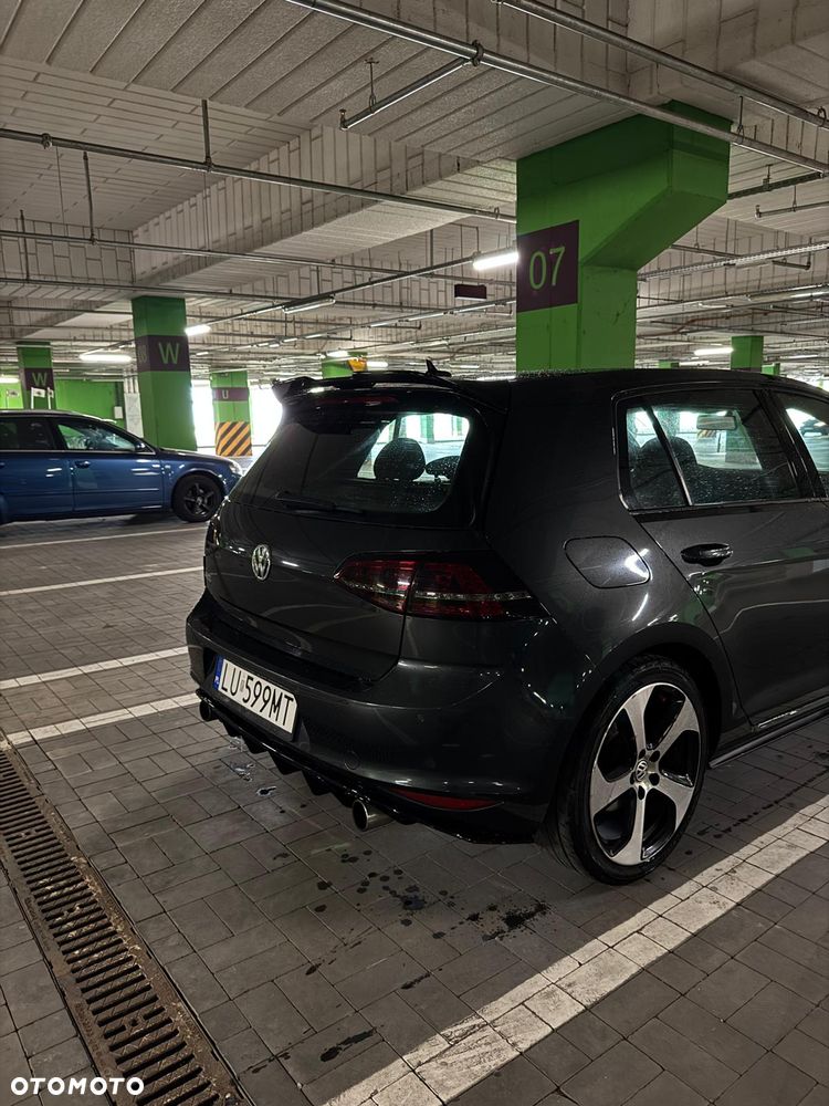 Volkswagen Golf 2.0 TSI BMT GTI DSG - 2